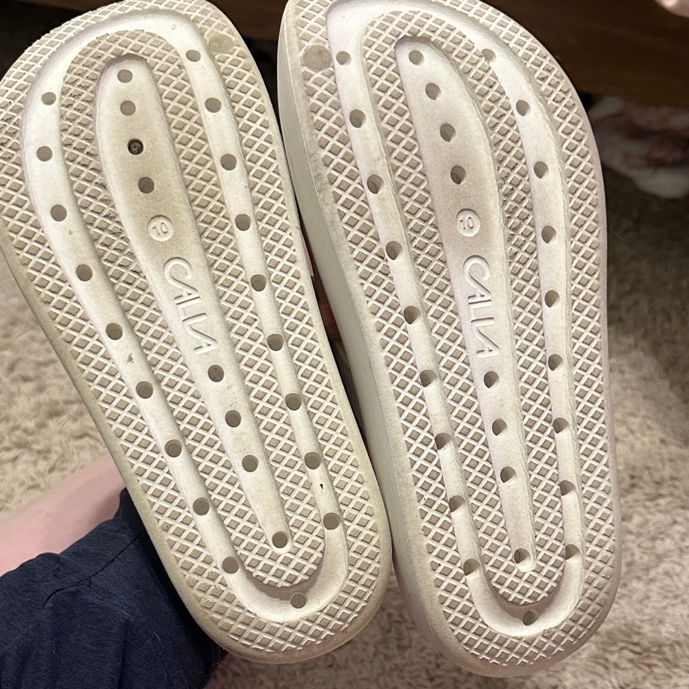CALIA by Carrie Underwood White Slide Sandals - Picture 3 of 3